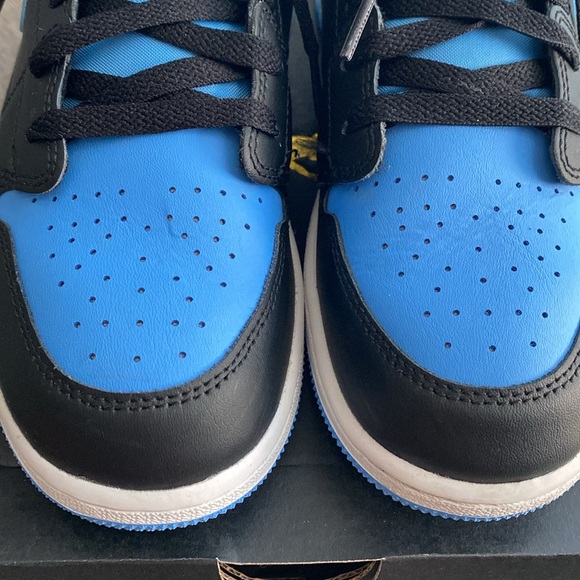 Nike Air Jordan 1 Low Light blue/black - Picture 3 of 9
